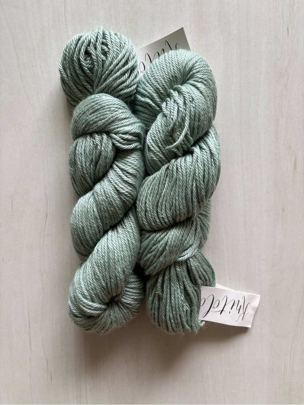 🧶 KNITOLOGIE - Flying Trapeze (Glowing Worsted)
